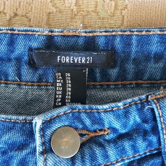 Forever 21 shorts - Picture 2 of 3